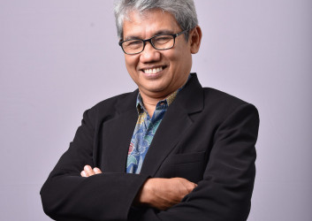 Prof. Dr. Muh. Azhar, M.Ag.